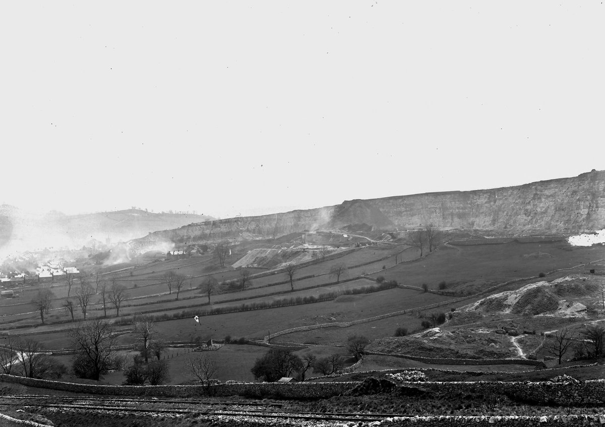1 May 1911 - Middle Peak, near Wirksworth. Looking S.