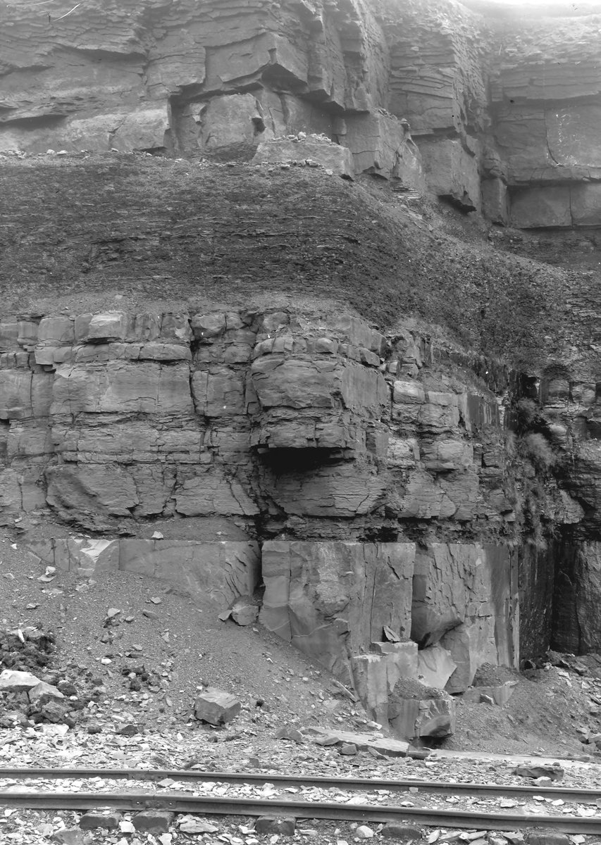 Sep 1923 - Scout Moor Quarries, 1 m. E. of Edenfield. Looking E., submitted by Buddle-Bot on 08-11-2025.
Bgs No. P202565; Rhodes, J.; © Crown. Image & Text: BGS Geoscenic, under OGL V2 License http://bit.ly/462AXmV Sep 1923 - Scout Moor Quarries, 1 m. E. of Edenfield. Looking E.