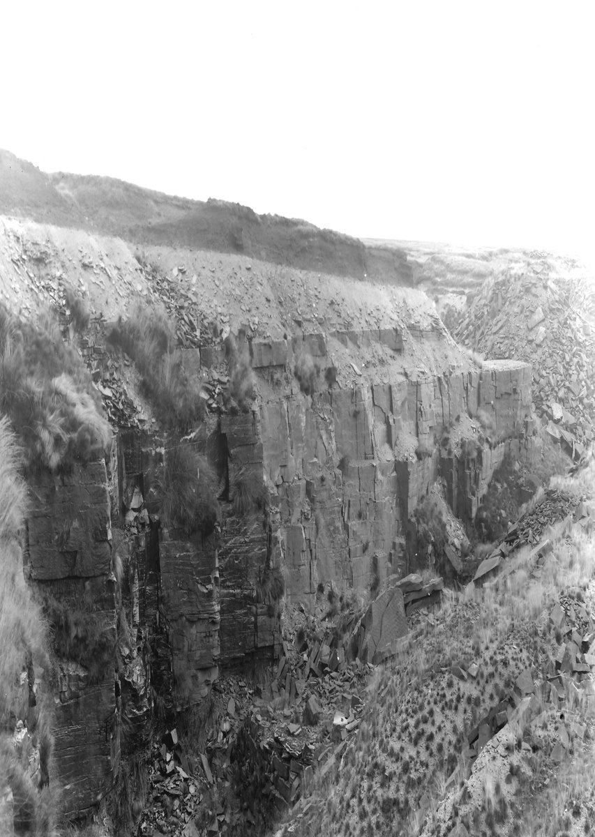 Sep 1923 - Ding Quarry, Rowley Moor. Looking E., submitted by Buddle-Bot on 08-11-2025.
Bgs No. P202569; Rhodes, J.; © Crown. Image & Text: BGS Geoscenic, under OGL V2 License http://bit.ly/462AXmV Sep 1923 - Ding Quarry, Rowley Moor. Looking E.