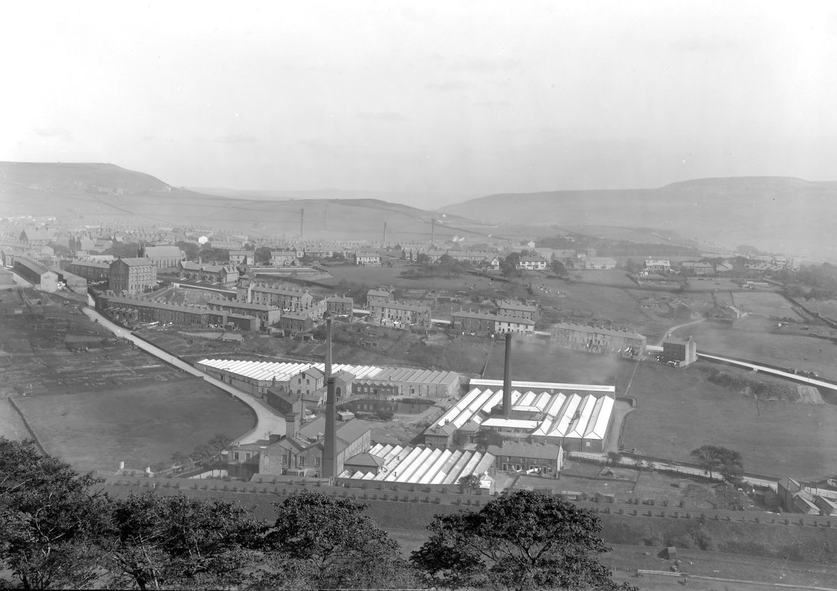 Sep 1923 - From Hutchbank Quarry, Haslingden. Looking E., submitted by Buddle-Bot on 08-11-2025.
Bgs No. P202588; Rhodes, J.; © Crown. Image & Text: BGS Geoscenic, under OGL V2 License http://bit.ly/462AXmV Sep 1923 - From Hutchbank Quarry, Haslingden. Looking E.