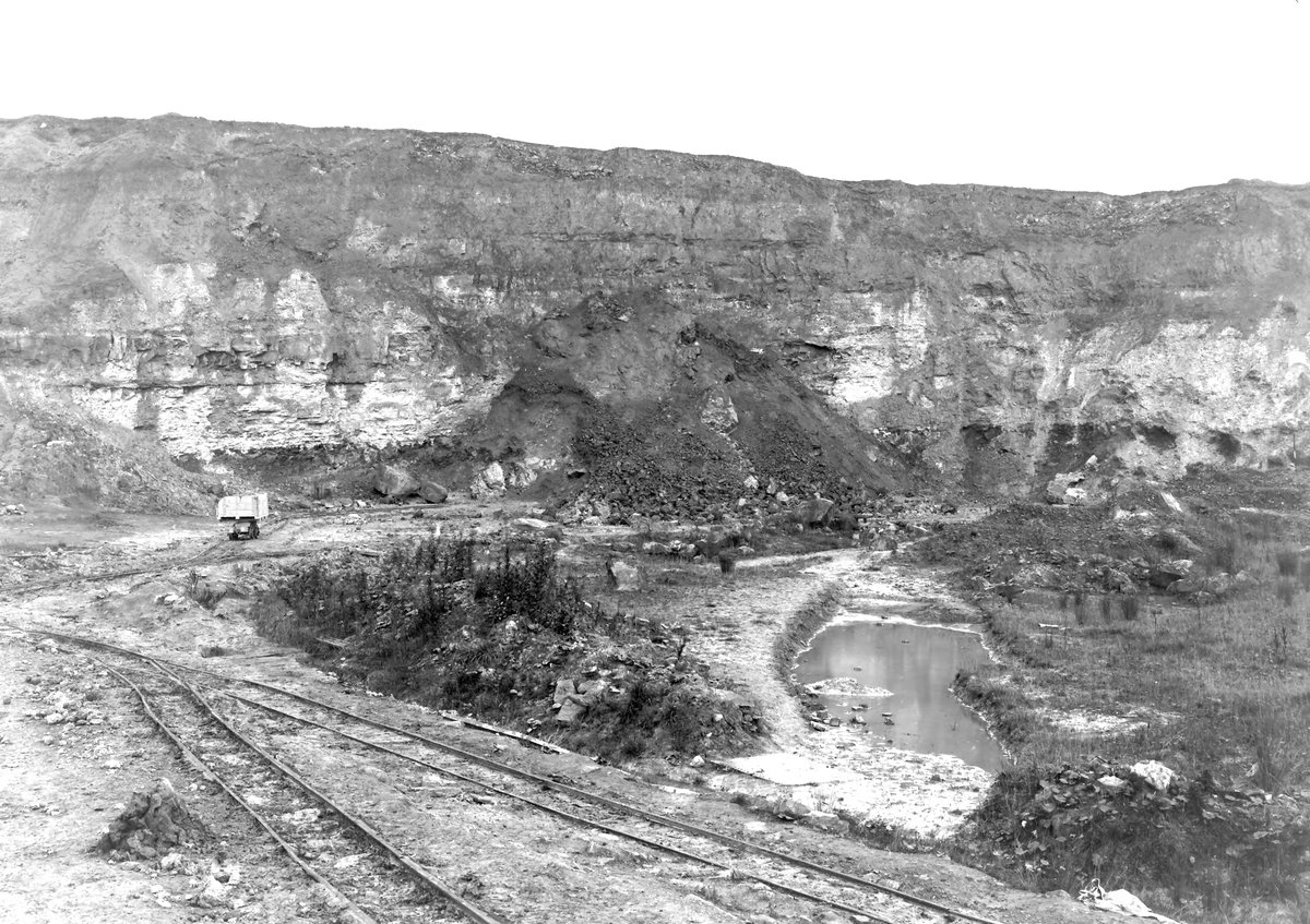 Sep 1924 - Clay-pit, Randlay Brickworks, near Malin's Lee Station. Looking S.