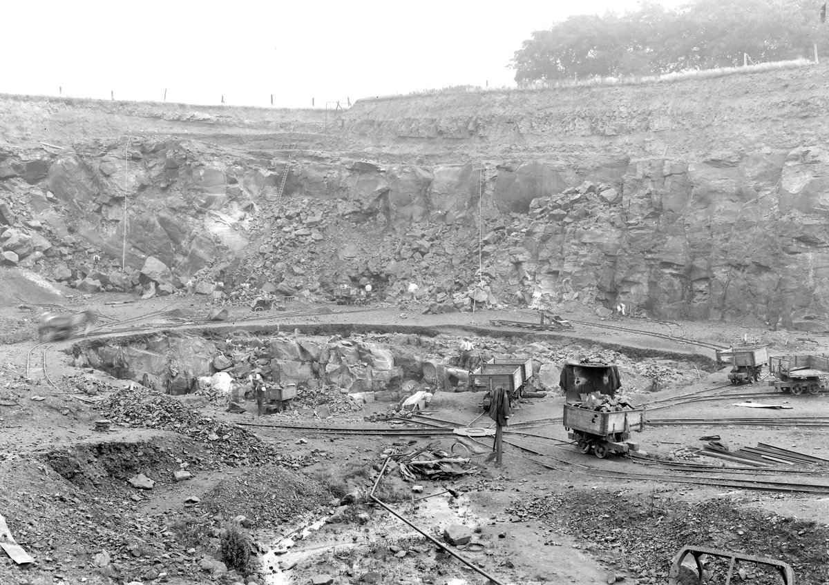 Sep 1924 - Basalt Quarry, Horsehay, Coalbrookdale. Looking NE.