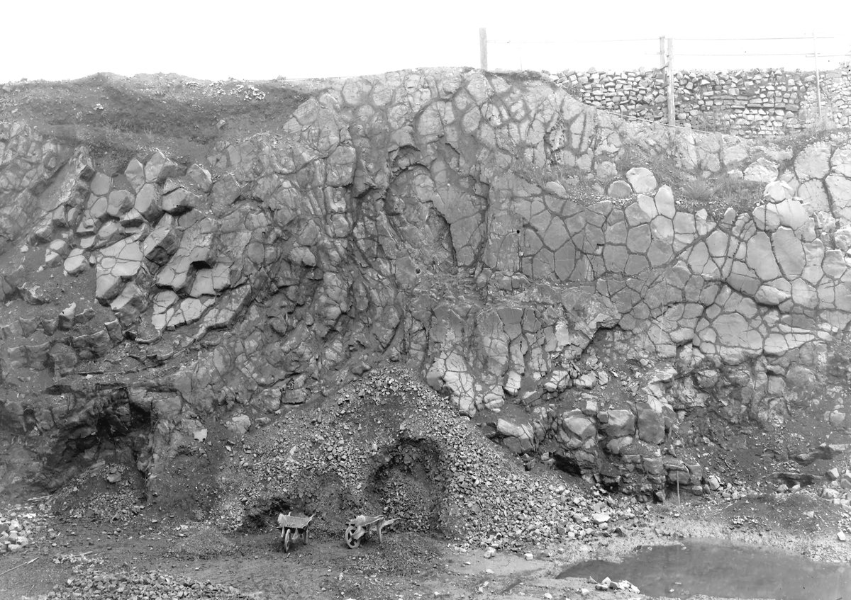 Sep 1924 - Basalt quarry, Doseley, Coalbrookdale. Looking SSW.