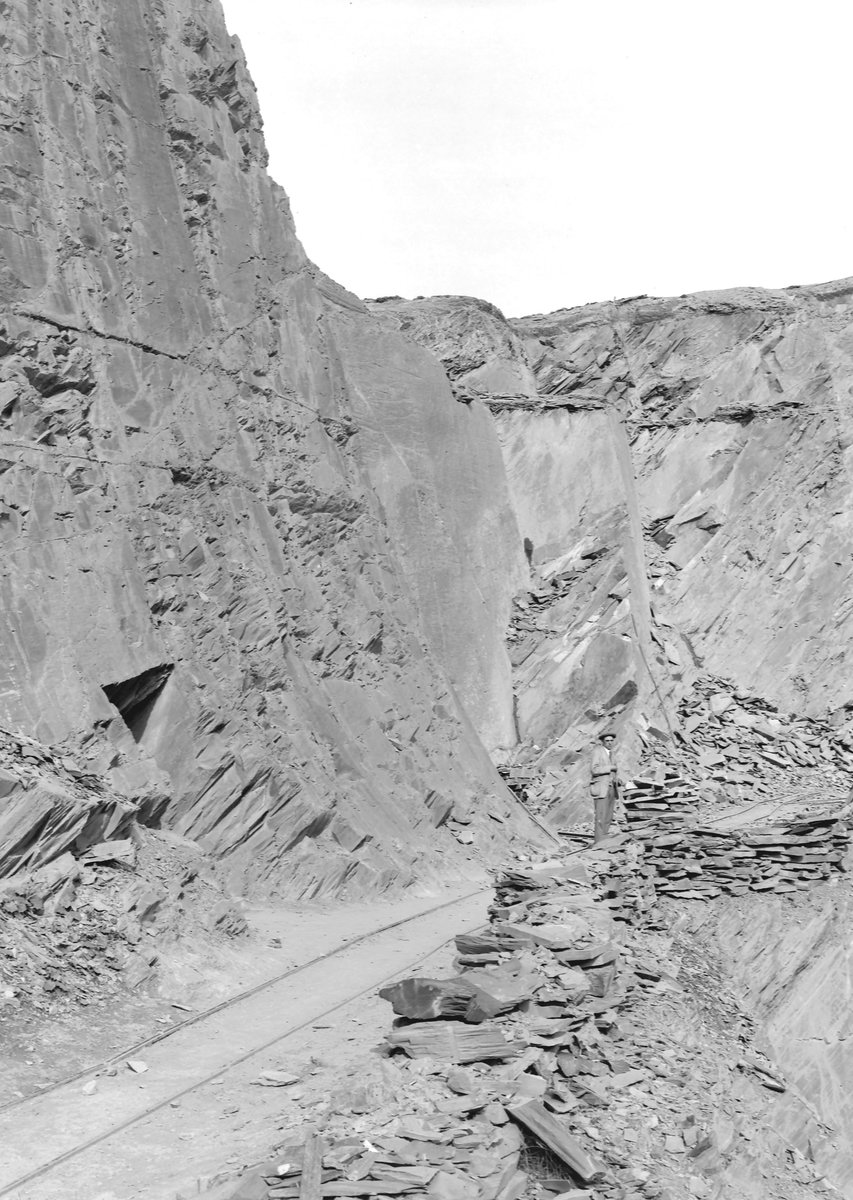 Jul 1925 - Moel-y-faen Quarries, about 4 m. NNW of Llangollen. Looking E.