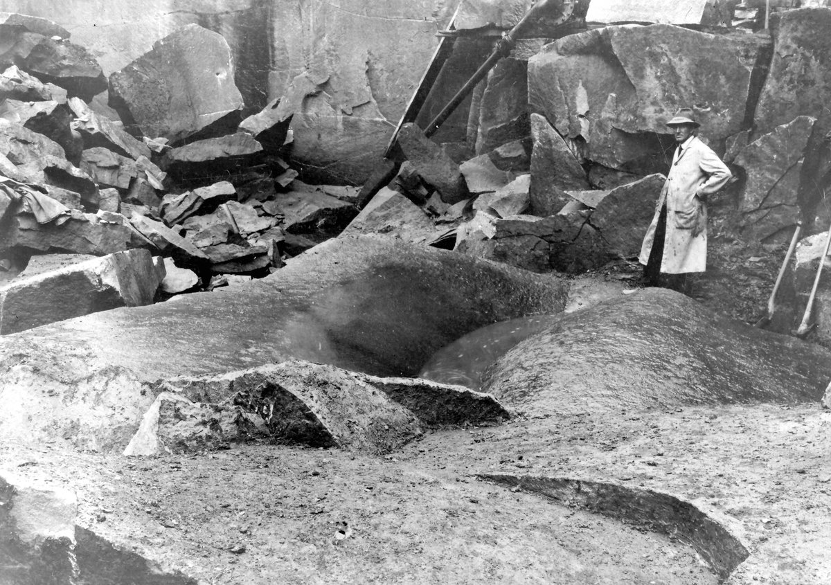 Jul 1926 - Spinkwell Quarry, Crosland Moor, about 2 m. SW of Huddersfield. Looking ENE.