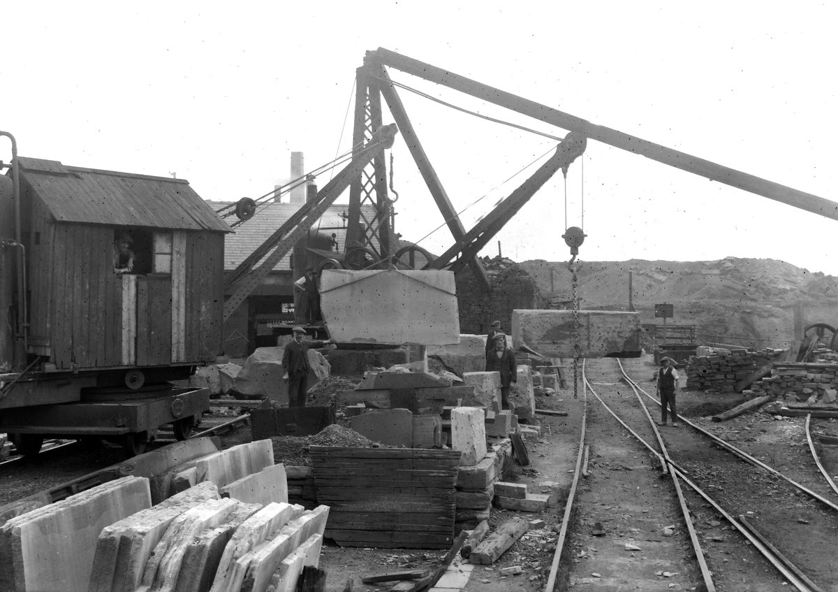 Jul 1926 - Quarry, New Howley Park Quarry Co., S. of Morley. Looking SE.