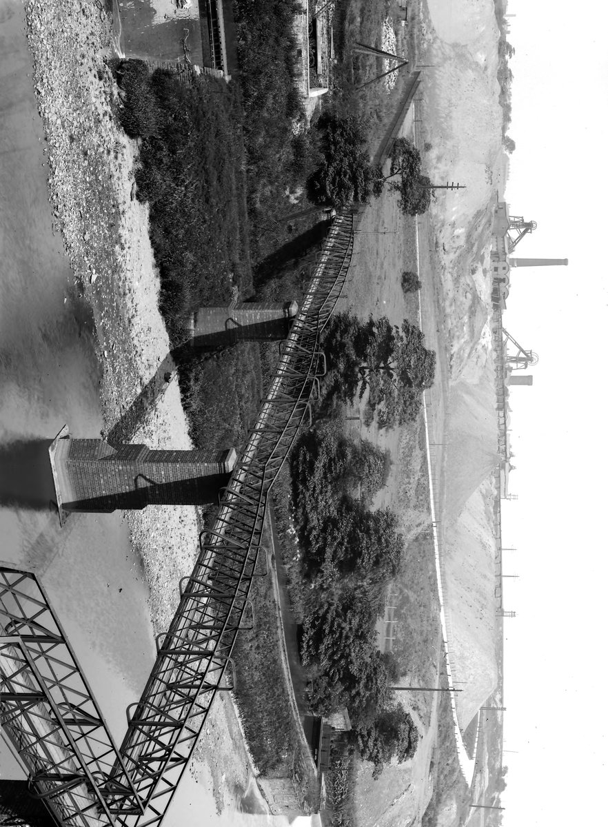 Jul 1929 - River Irwell, about 3/4 m. SE of Little Lever. Looking NE., submitted by Buddle-Bot on 08-11-2025.
Bgs No. P204646; Rhodes, J.; © Crown. Image & Text: BGS Geoscenic, under OGL V2 License http://bit.ly/462AXmV Jul 1929 - River Irwell, about 3/4 m. SE of Little Lever. Looking NE.