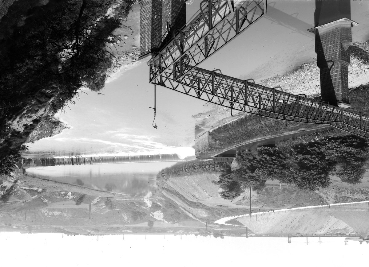 Jul 1929 - River Irwell, about 3/4 m. SE of Little Lever. Looking N., submitted by Buddle-Bot on 08-11-2025.
Bgs No. P204647; Rhodes, J.; © Crown. Image & Text: BGS Geoscenic, under OGL V2 License http://bit.ly/462AXmV Jul 1929 - River Irwell, about 3/4 m. SE of Little Lever. Looking N.