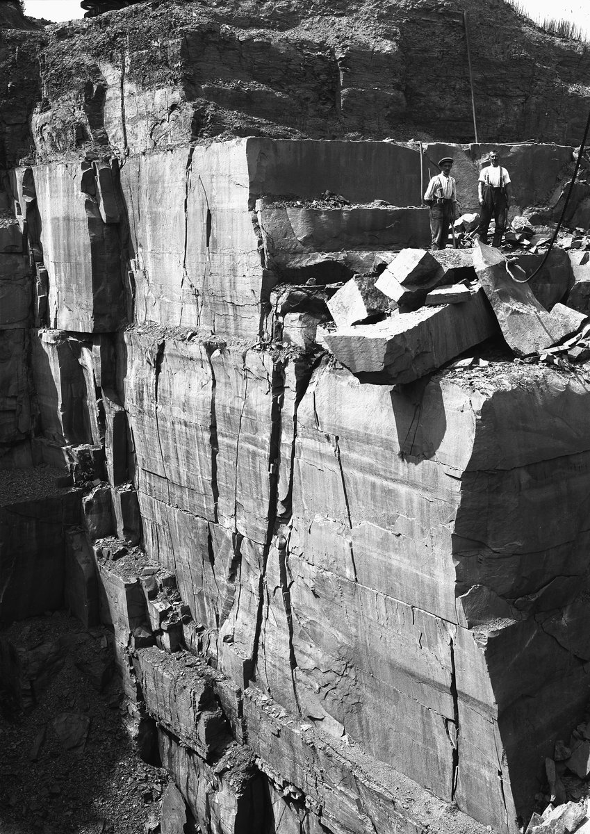 Jun 1929 - Lane Head Quarry, , 1/2 m. south of Shepley. Looking west, Yorkshire.