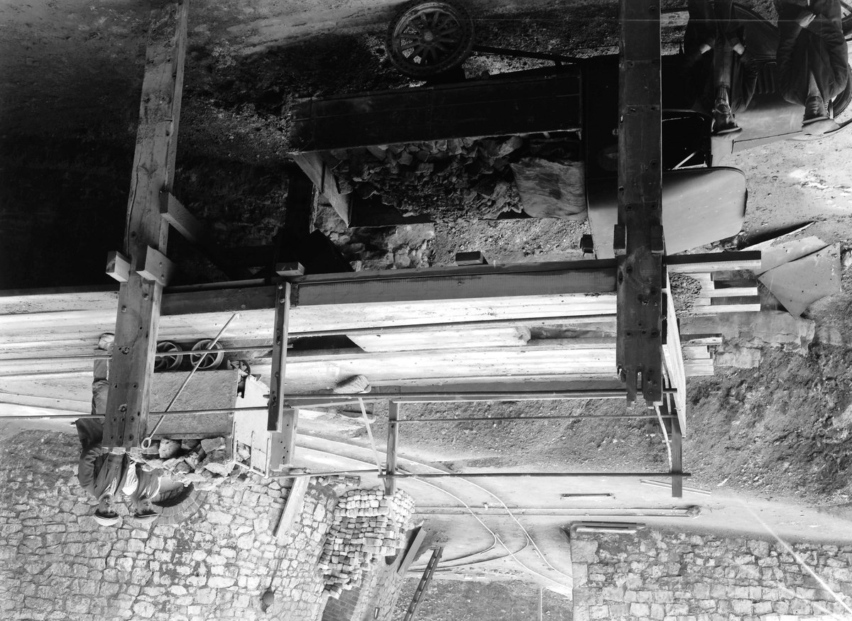 Aug 1930 - Kiverton Park Quarry., submitted by Buddle-Bot on 08-11-2025.
Bgs No. P205029; Rhodes, J.; © Crown. Image & Text: BGS Geoscenic, under OGL V2 License http://bit.ly/462AXmV Aug 1930 - Kiverton Park Quarry.