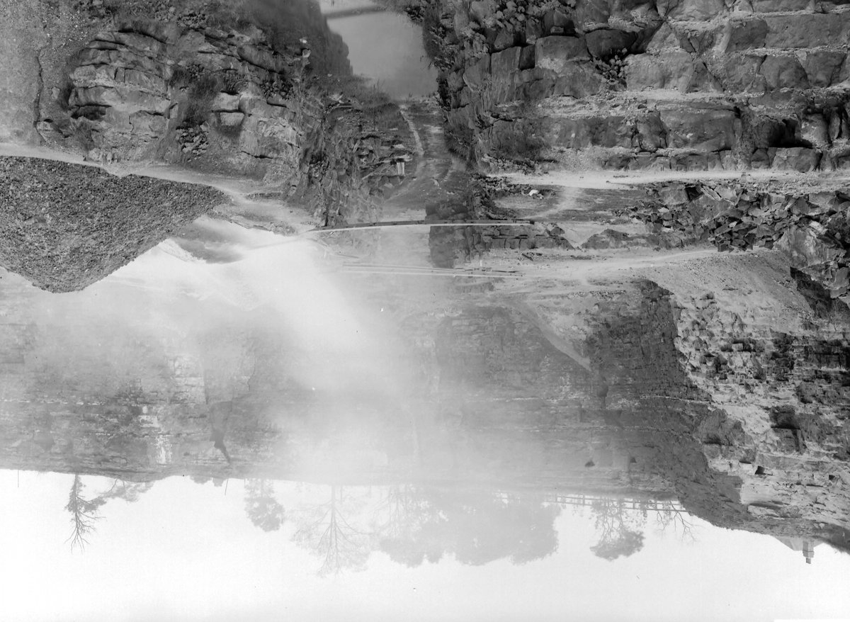 Sep 1930 - New Fryston Quarry (Wheldale Lias Lime Co.) Looking W.