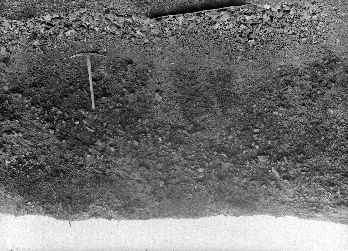 Dec 1930 - Gravelly Hill Pits, 1 1/2 m. S. of Caterham Station. Looking SE.