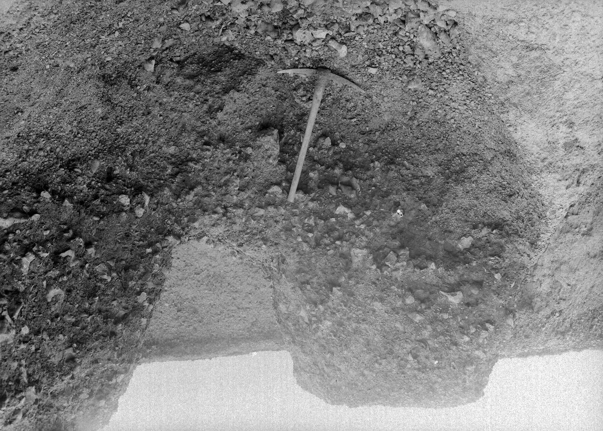 Dec 1930 - Gravelly Hill Pits, 1 1/2 m. S. of Caterham Station. Looking NNE.