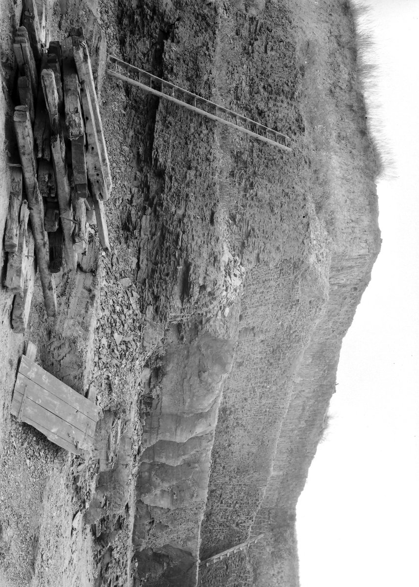 Aug 1936 - Walton Colliery Brickpit, 2 1/4 m. SE of Wakefield. Looking WSW.