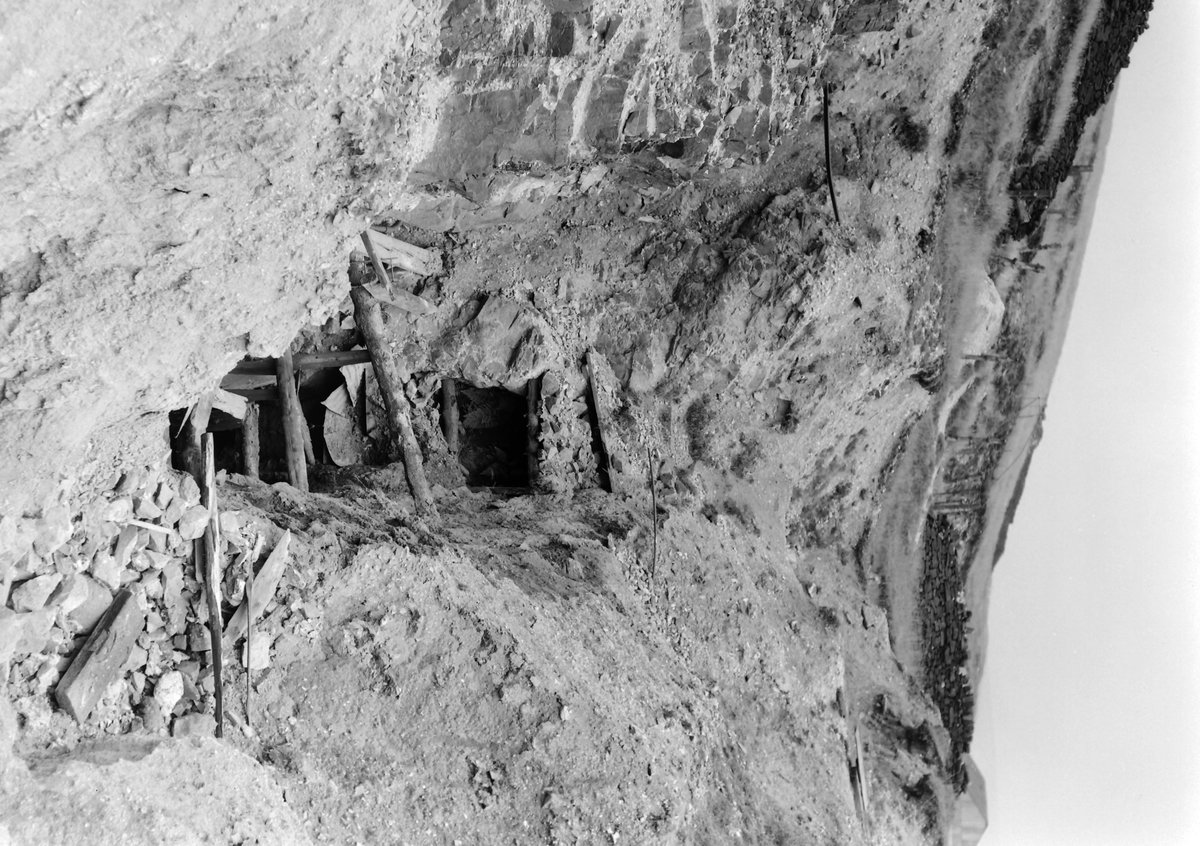 Aug 1937 - Old lead mine, just N. of Manor House Farm, Cononley Moor. Looking E.