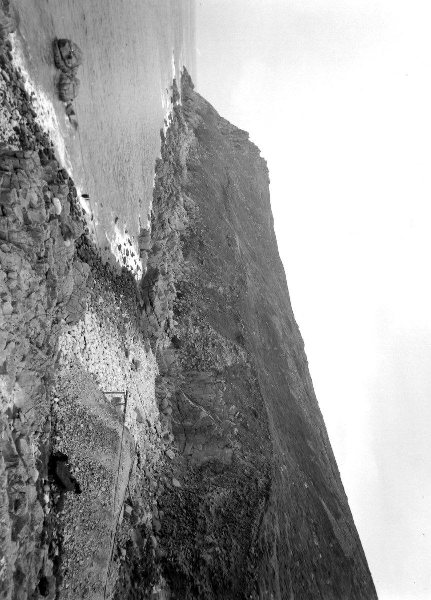 Aug 1945 - Porth Nanven, SW of St. Just. Looking NNW.