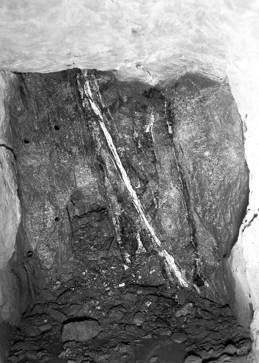 Aug 1945 - Geevor Mine, Pendeen, Cornwall., submitted by Buddle-Bot on 08-11-2025.
Bgs No. P208006; Rhodes, J.; © Crown. Image & Text: BGS Geoscenic, under OGL V2 License http://bit.ly/462AXmV Aug 1945 - Geevor Mine, Pendeen, Cornwall.