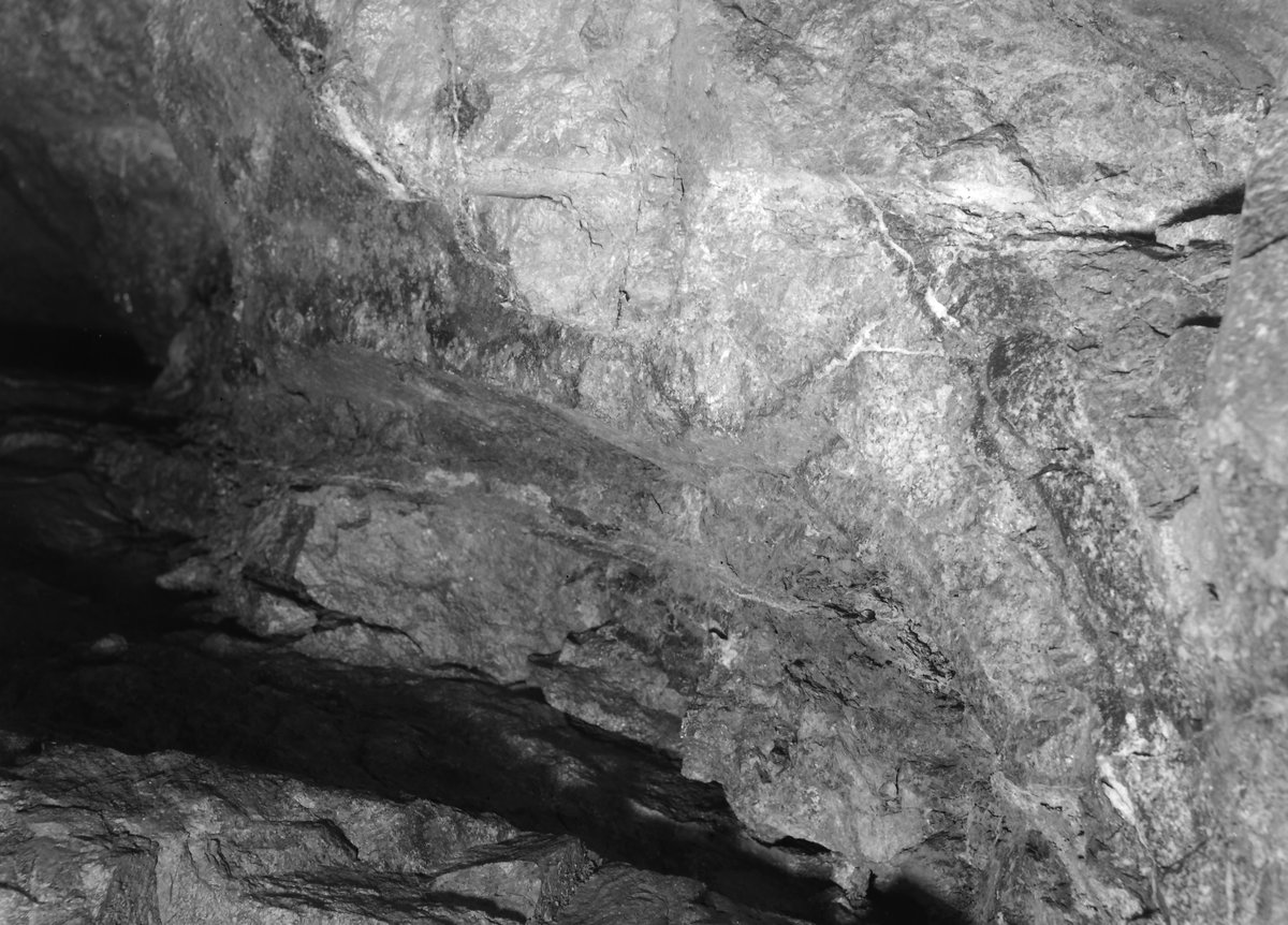 Aug 1945 - Geevor Mine, Pendeen., submitted by Buddle-Bot on 08-11-2025.
Bgs No. P208008; Rhodes, J.; © Crown. Image & Text: BGS Geoscenic, under OGL V2 License http://bit.ly/462AXmV Aug 1945 - Geevor Mine, Pendeen.