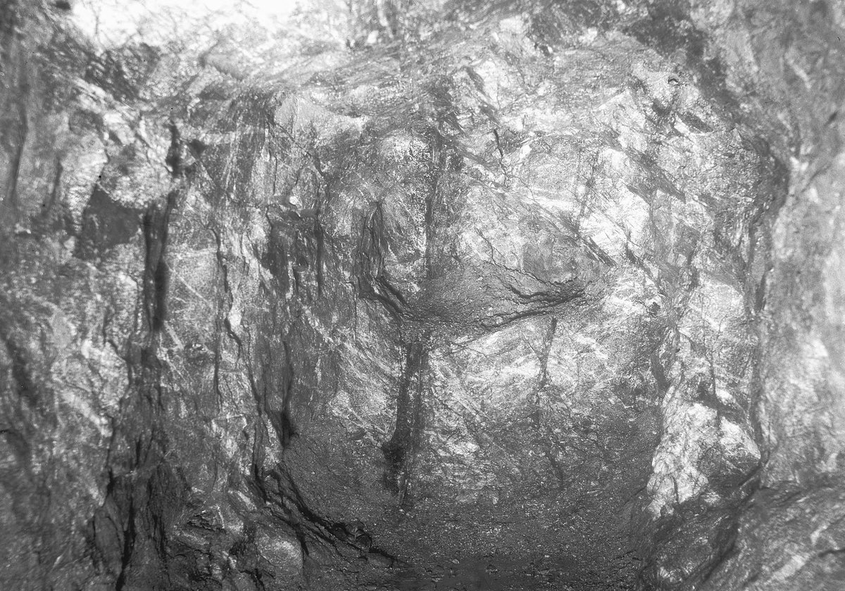 Aug 1945 - No. 2 Lode, South Crofty Mine, Carn Brea, Cornwall.