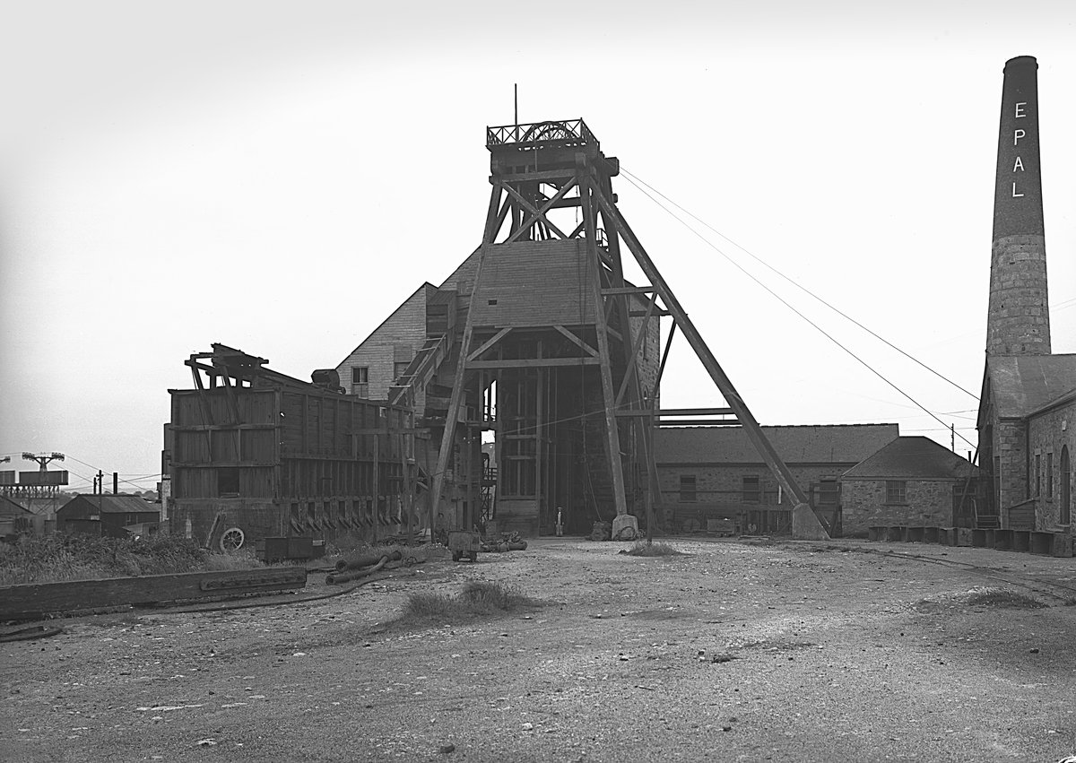 Aug 1945 - Taylor Shaft, East Pool Mine, Cornwall.