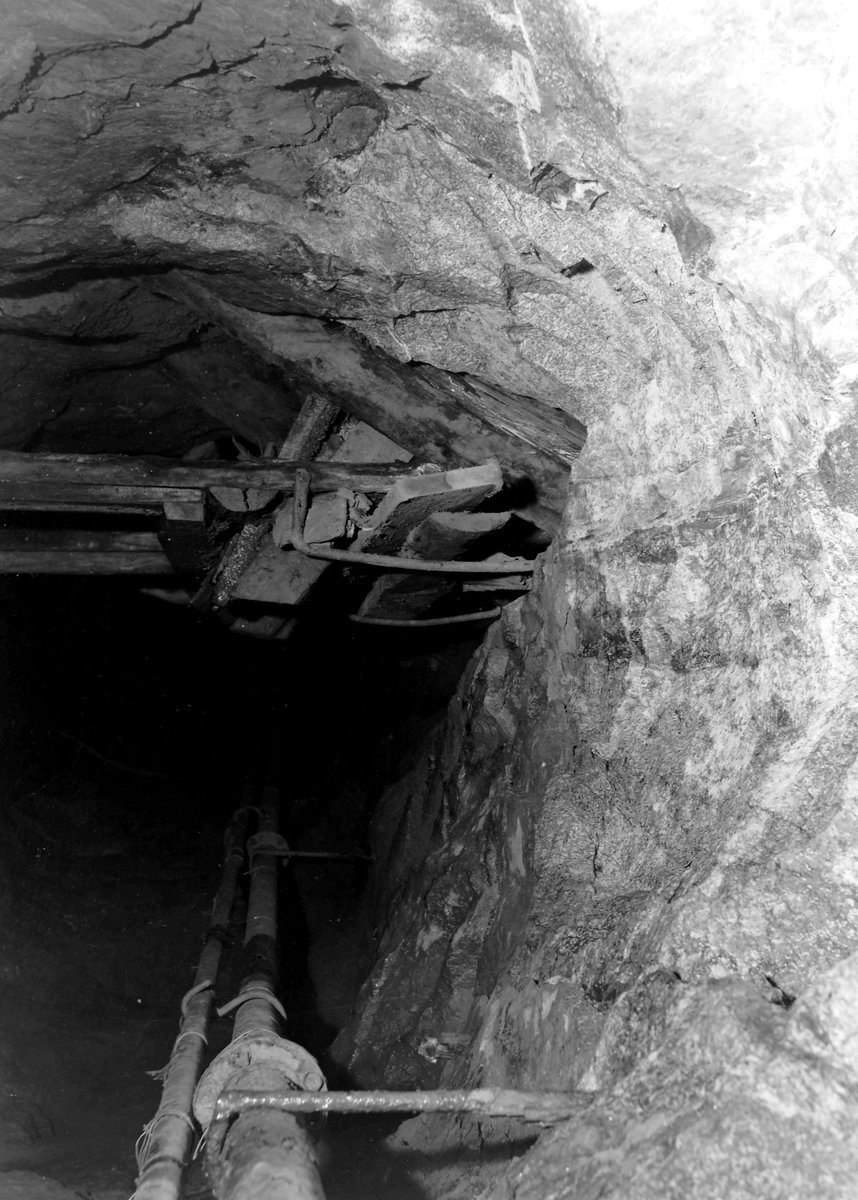 Aug 1945 - East Pool Mine.