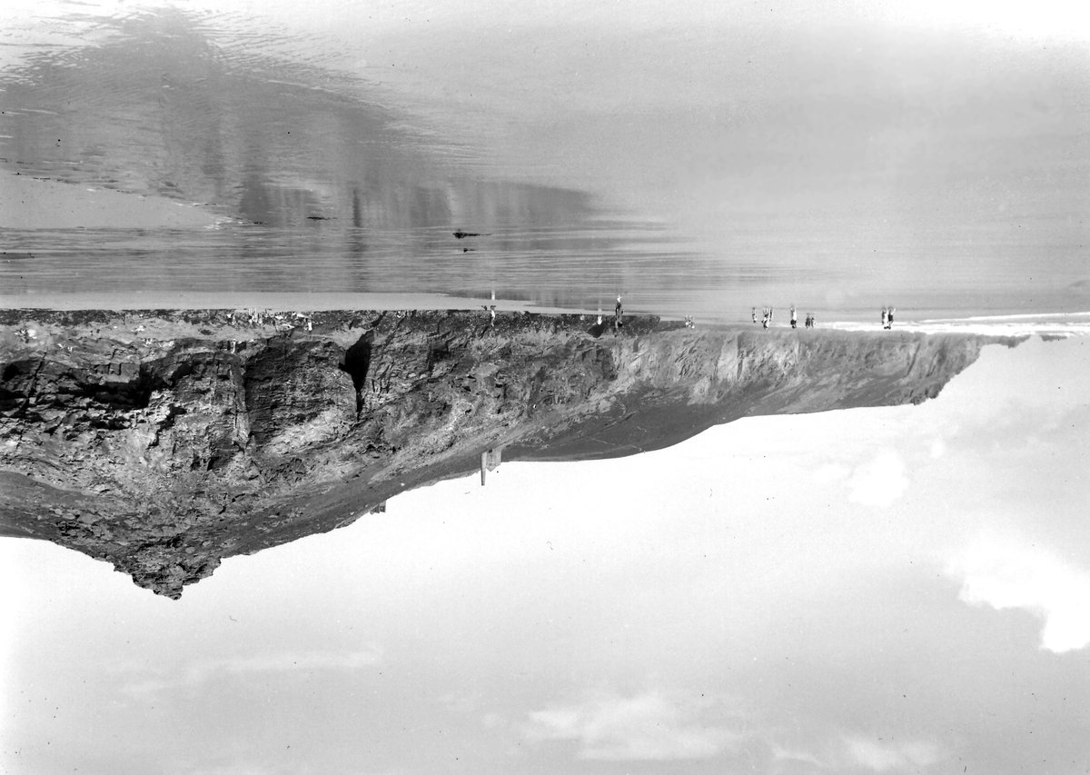 Aug 1945 - Chapel Porth. Looking N.