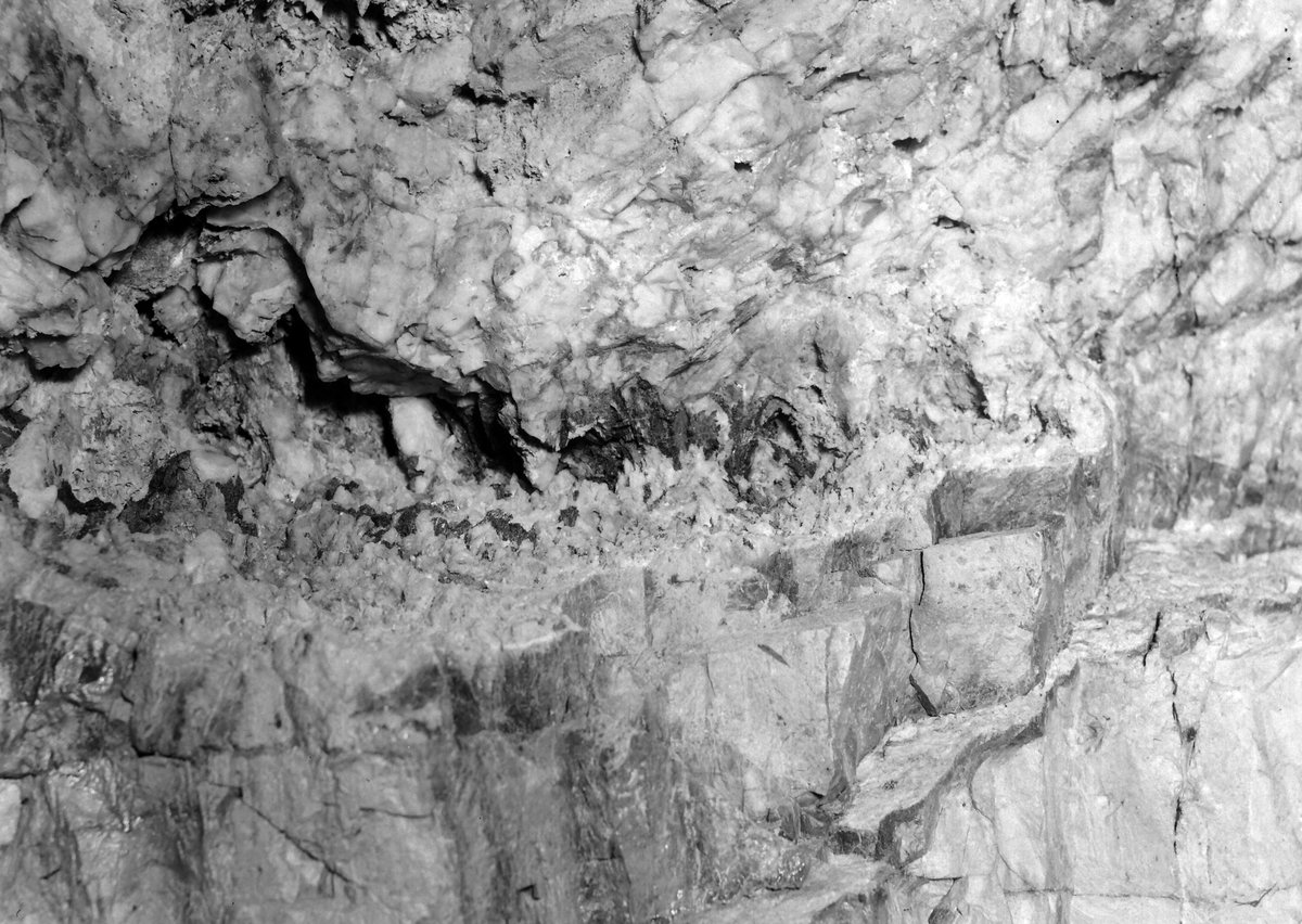 Aug 1945 - Castle an Dinas., submitted by Buddle-Bot on 08-11-2025.
Bgs No. P208056; Rhodes, J.; © Crown. Image & Text: BGS Geoscenic, under OGL V2 License http://bit.ly/462AXmV Aug 1945 - Castle an Dinas.