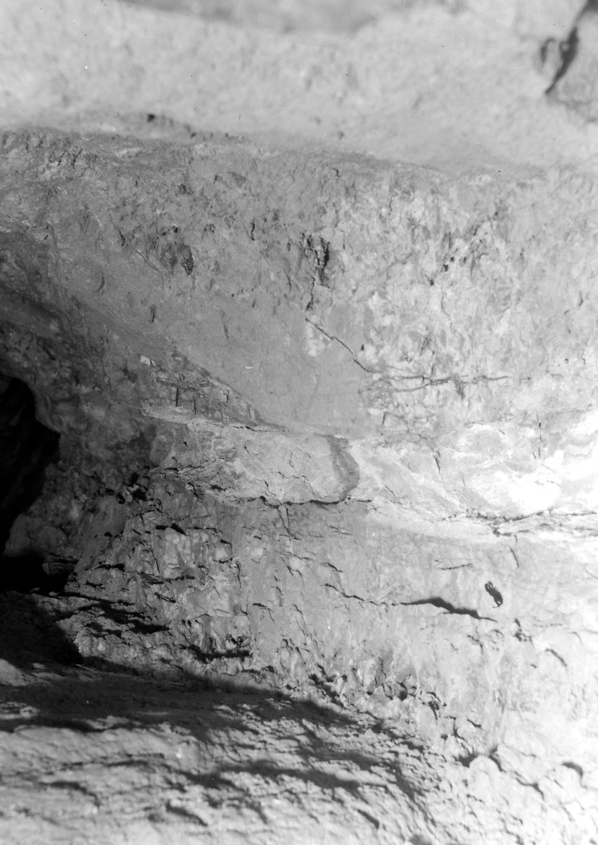 Aug 1945 - Castle an Dinas., submitted by Buddle-Bot on 08-11-2025.
Bgs No. P208058; Rhodes, J.; © Crown. Image & Text: BGS Geoscenic, under OGL V2 License http://bit.ly/462AXmV Aug 1945 - Castle an Dinas.