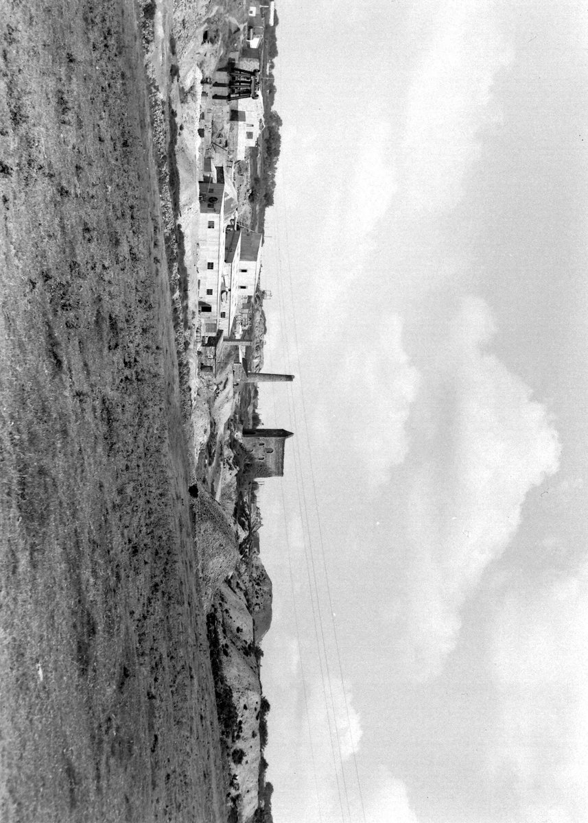 Aug 1945 - Redmoor Mine, Callington. Looking NE., submitted by Buddle-Bot on 08-11-2025.
Bgs No. P208067; Rhodes, J.; © Crown. Image & Text: BGS Geoscenic, under OGL V2 License http://bit.ly/462AXmV Aug 1945 - Redmoor Mine, Callington. Looking NE.