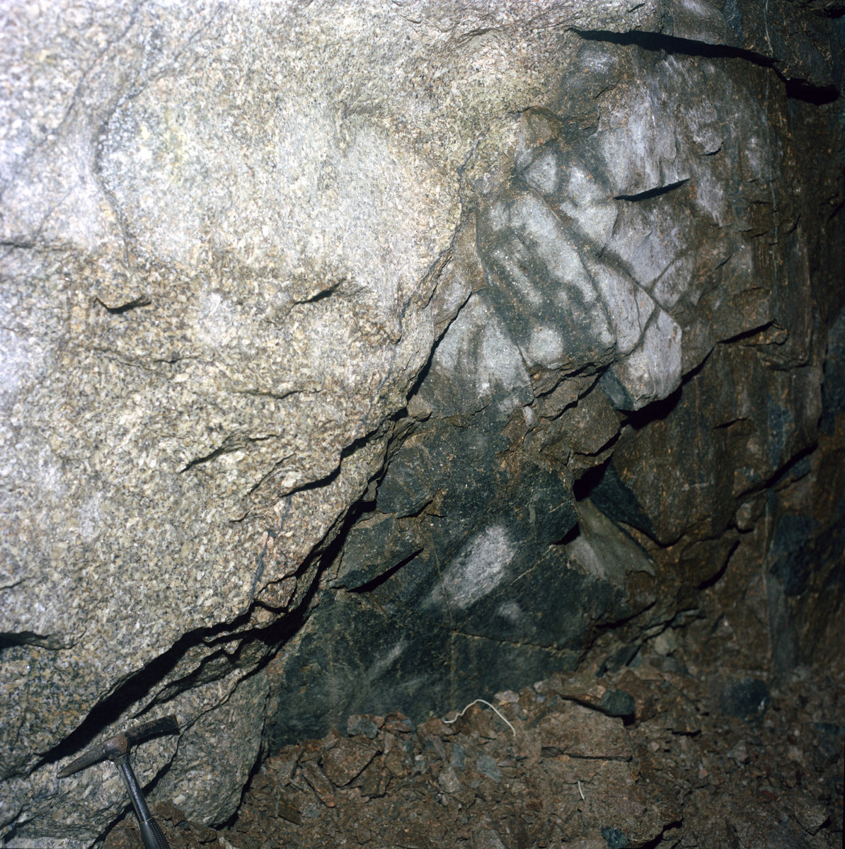 1980 - South Crofty Mine, Robinson's Section, cross cut N. from No. 4 to No. 6 lode.