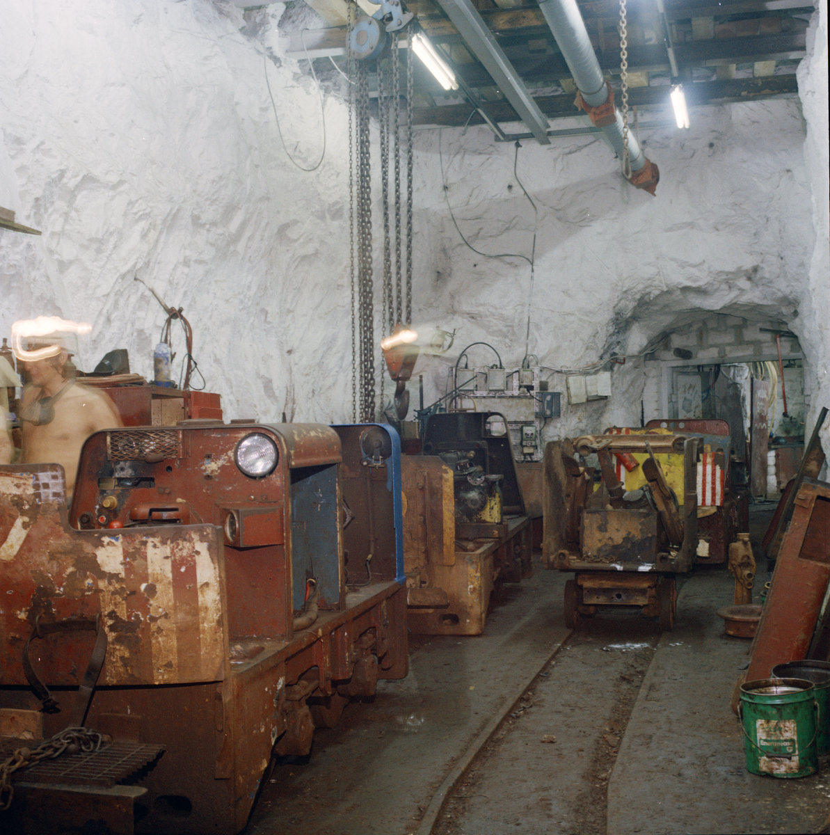 1980 - South Crofty Mine, Robinson's Section, 380 fm. level.