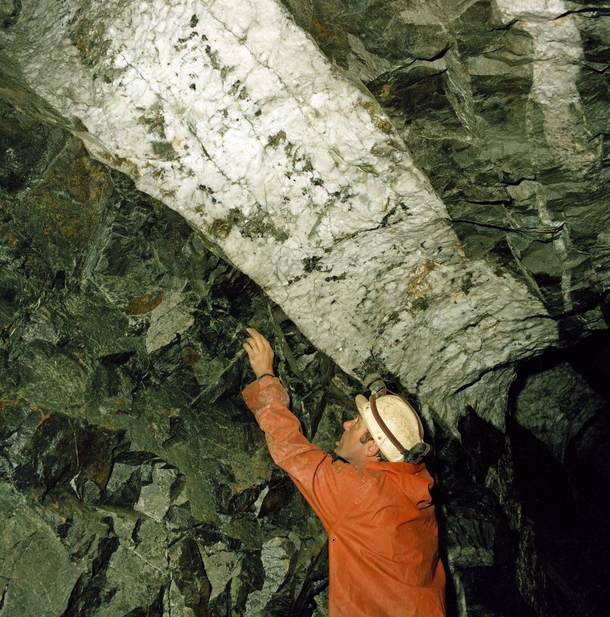 Jul 1988 - Carrock Fell Mine, Mosedale., submitted by Buddle-Bot on 08-11-2025.
Bgs No. P220208; Bain, T.S.; © NERC. Image & Text: BGS Geoscenic, under OGL V2 License http://bit.ly/462AXmV Jul 1988 - Carrock Fell Mine, Mosedale.