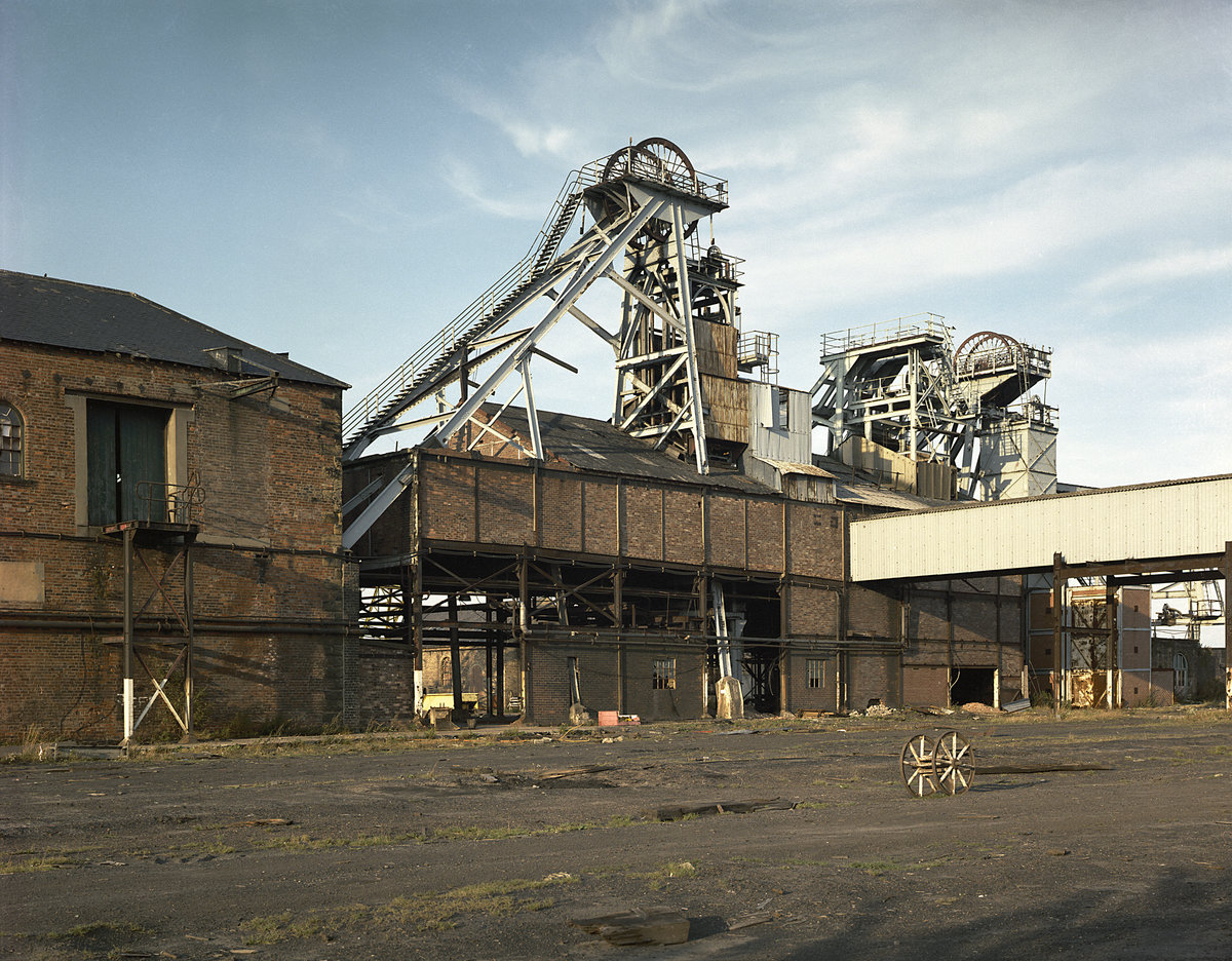 Sep 1988 - Pit head gear, Ashington Colliery, Northumberland., submitted by Buddle-Bot on 08-11-2025.
Bgs No. P220259; Bain, T.S.; © NERC. Image & Text: BGS Geoscenic, under OGL V2 License http://bit.ly/462AXmV Sep 1988 - Pit head gear, Ashington Colliery, Northumberland.