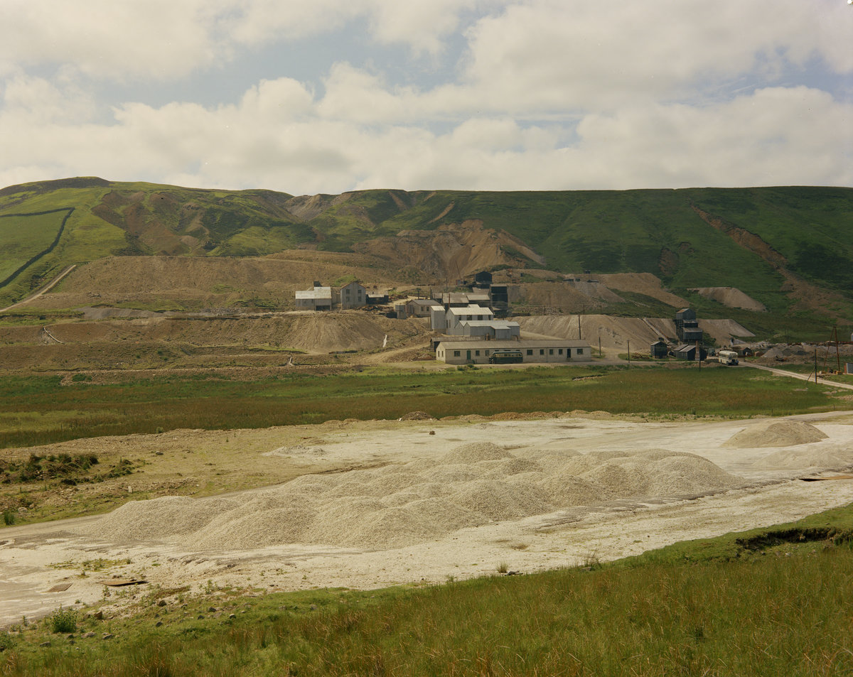 Aug 1967 - Close House Mine, Brough. Looking W., submitted by Buddle-Bot on 08-11-2025.
Bgs No. P222184; Baker, P.E.; © NERC. Image & Text: BGS Geoscenic, under OGL V2 License http://bit.ly/462AXmV Aug 1967 - Close House Mine, Brough. Looking W.