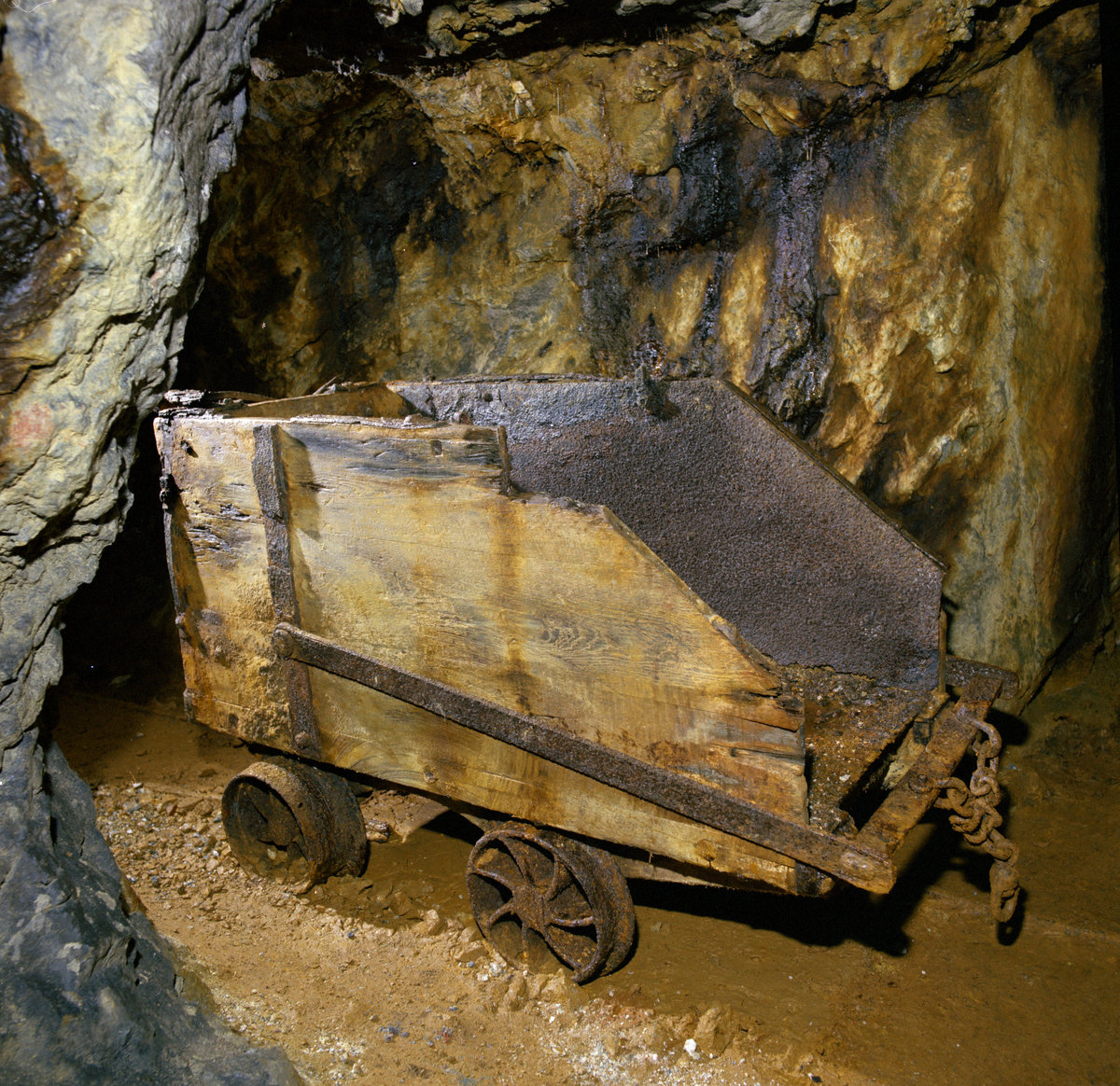 Sep 1975 - Gwynfynydd Gold Mine.