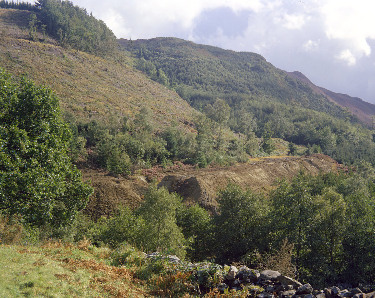 Sep 1974 - Coed Glasdir. Looking S., submitted by Buddle-Bot on 08-11-2025.
Bgs No. P222228; Thornton, K.E.; © NERC. Image & Text: BGS Geoscenic, under OGL V2 License http://bit.ly/462AXmV Sep 1974 - Coed Glasdir. Looking S.