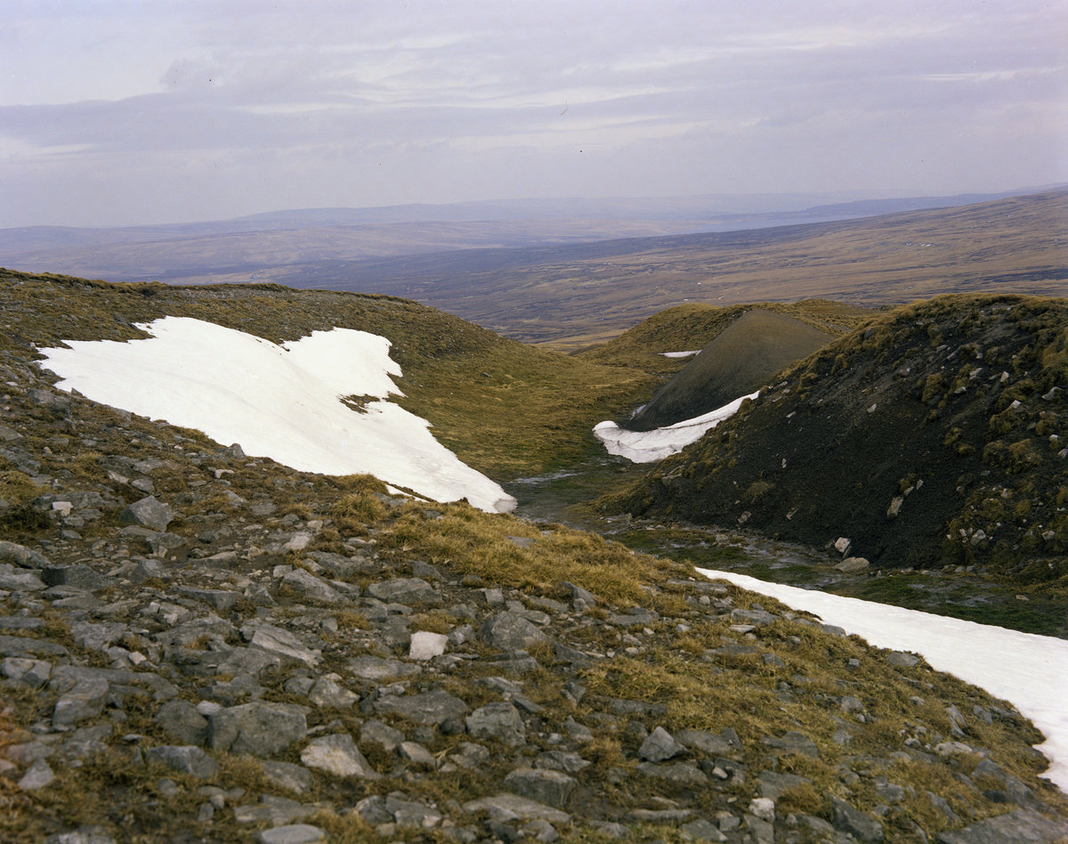 1974 - Dun Fell Hush. Looking E., submitted by Buddle-Bot on 08-11-2025.
Bgs No. P222244; Butcher, J.; © NERC. Image & Text: BGS Geoscenic, under OGL V2 License http://bit.ly/462AXmV 1974 - Dun Fell Hush. Looking E.