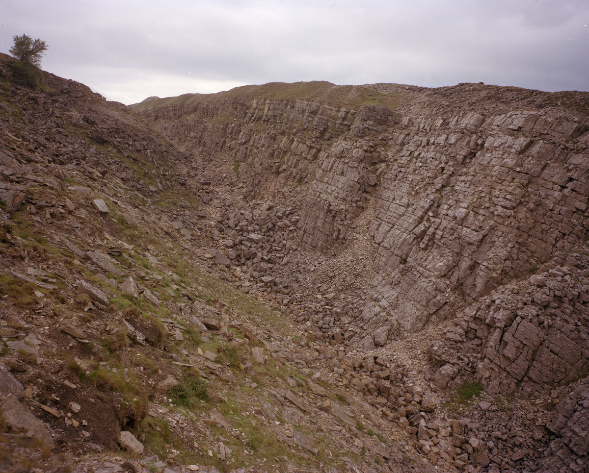 Sep 1978 - Stodart Hush, Arkengarthdale. Looking WNW up the hush.