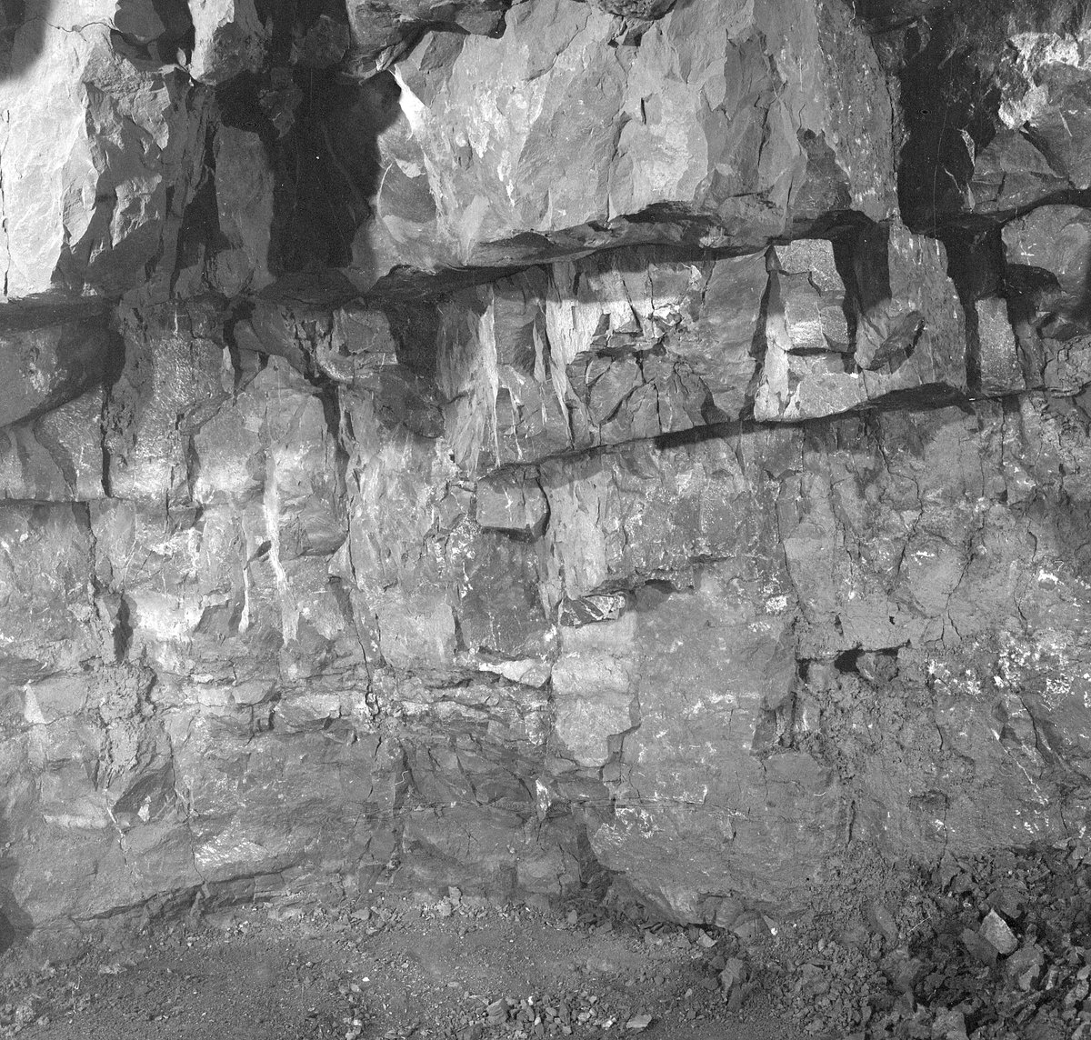 Cults Lime Ltd., Springfield, Cupar, Fife. 