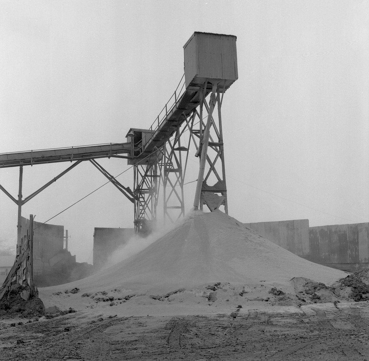 Cults Lime Ltd., Springfield, Cupar, Fife. 