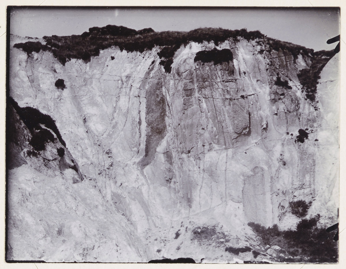 16 April 1914 - Carclaze Old Pit. North Cornwall., submitted by Buddle-Bot on 08-11-2025.
Bgs No. P804228; © BGS/NERC. Image & Text: BGS Geoscenic, under OGL V2 License http://bit.ly/462AXmV 16 April 1914 - Carclaze Old Pit. North Cornwall.