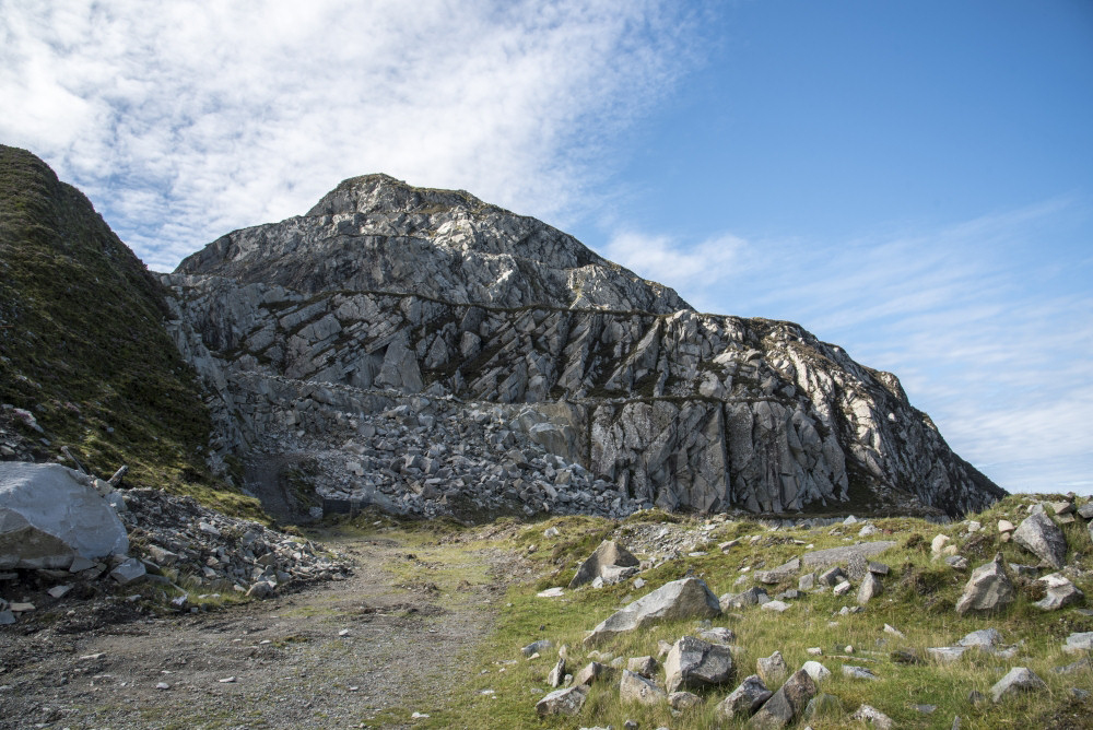 Old and current quarry area, submitted by ilt on 25-01-2025.
© Iain Taylor Old and current quarry area